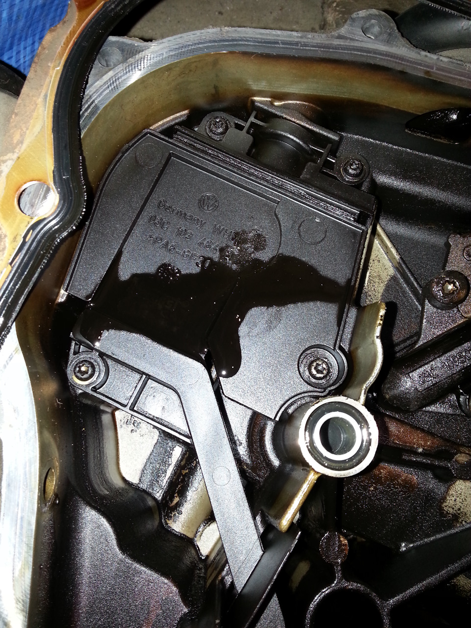 Подскажите вот на маслоотделите есть номер но он не бъется по экзисту как быть? — Volkswagen Tiguan (1G)