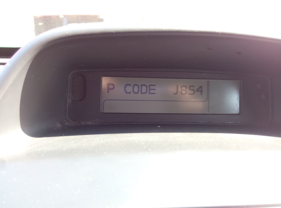 Разблокировка штатной магнитолы — Renault Megane II, 1,6 л, 2006 года ...