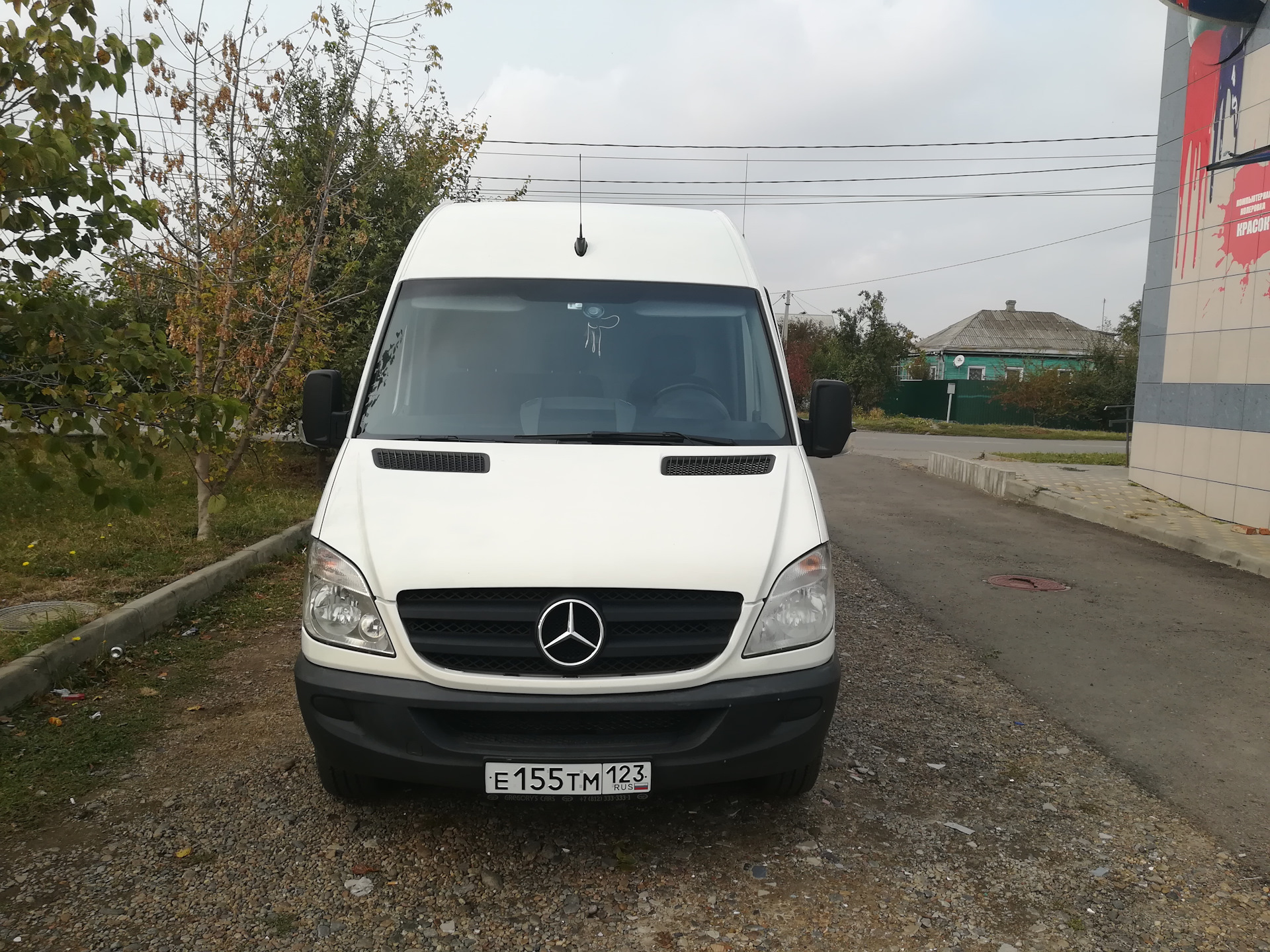 Спринтер сальск номер. Мерседес Спринтер 906 4x4 белый. Mercedes Sprinter 906 два цвета.