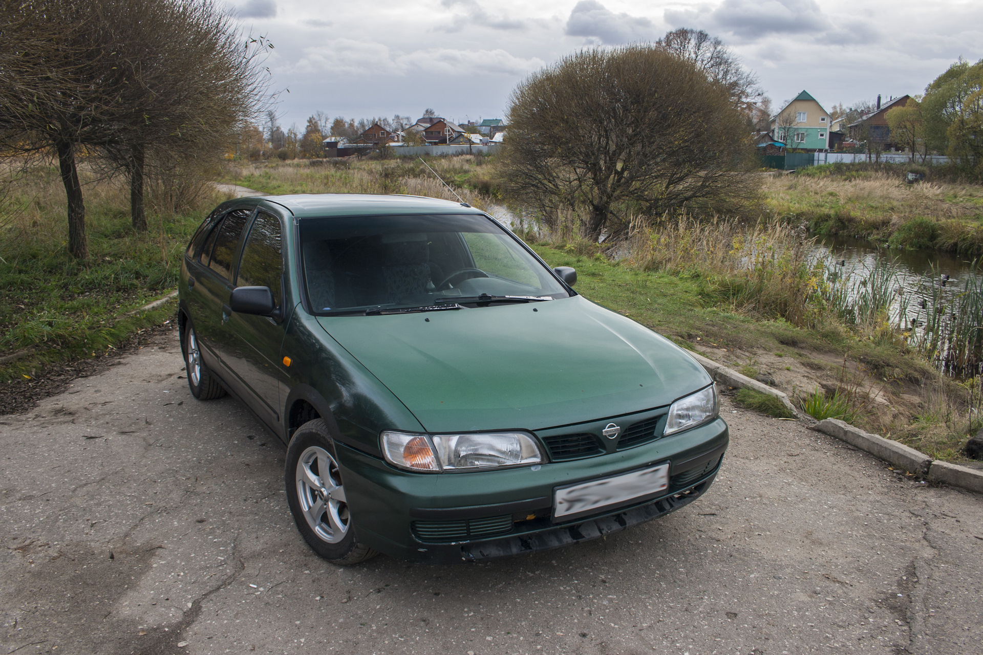 N 15 2. Nissan Almera зеленый. Nissan Almera 1997 зеленый цвет. Ниссан Альмера купе зеленый 1997. Ниссан Альмера н16 салатовый.