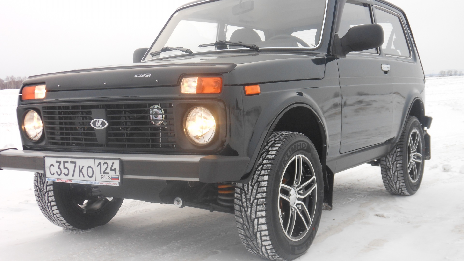 Lada 4x4 3D 1.7 бензиновый 2013 | Цвет НЕССИ на DRIVE2