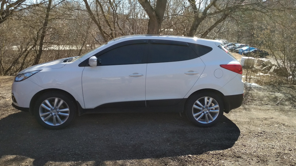 Выпрямление вмятин без покраски + черная крыша + тонировка + переобувка ...