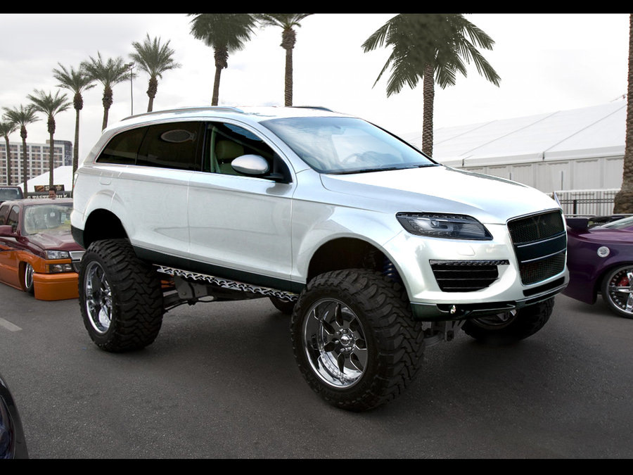 Q7 max plus. Audi q7 Offroad Tuning. Audi q7 off Road. Audi q7 off Road Tuning. Ауди q7 офф роуд.