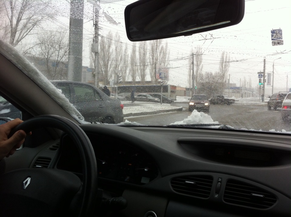 Погода в Волгограде бессмысленна и беспощадна! — Renault Laguna II, 1,6 ...