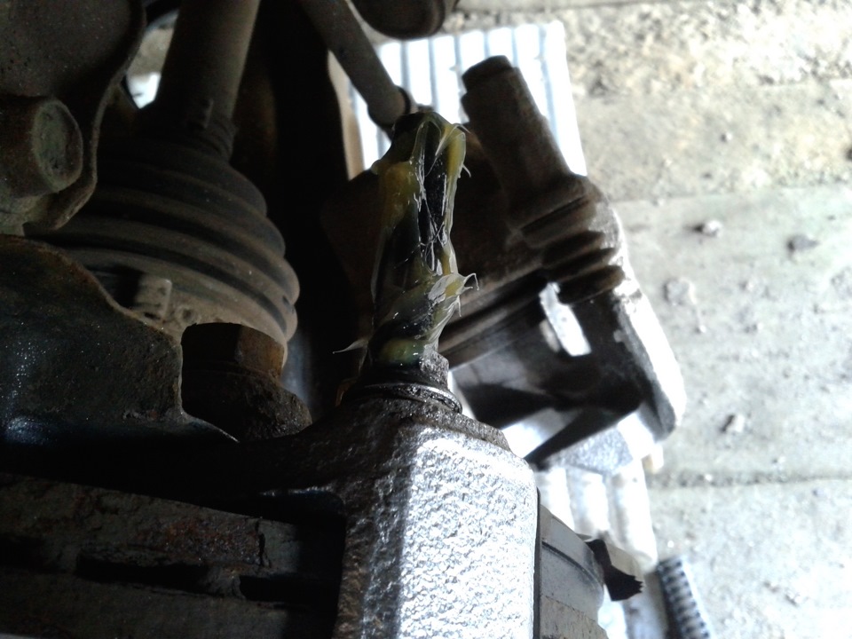 замена тормозных колодок, + покраска барабонов, и супортов — Hyundai ...