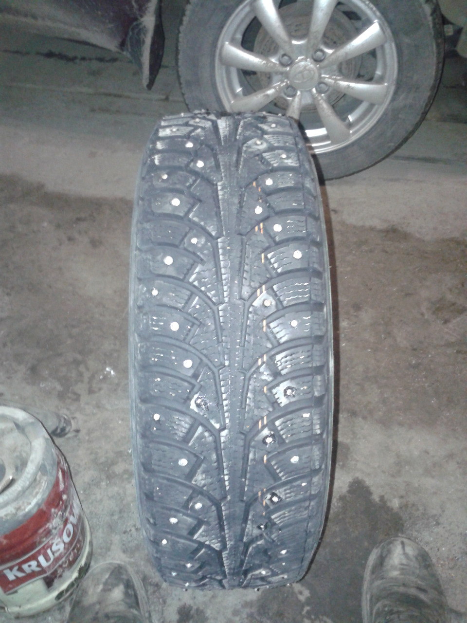 Дошиповка зимних шин. — Lada Калина 2 хэтчбек, 1,6 л, 2013 года | шины ...