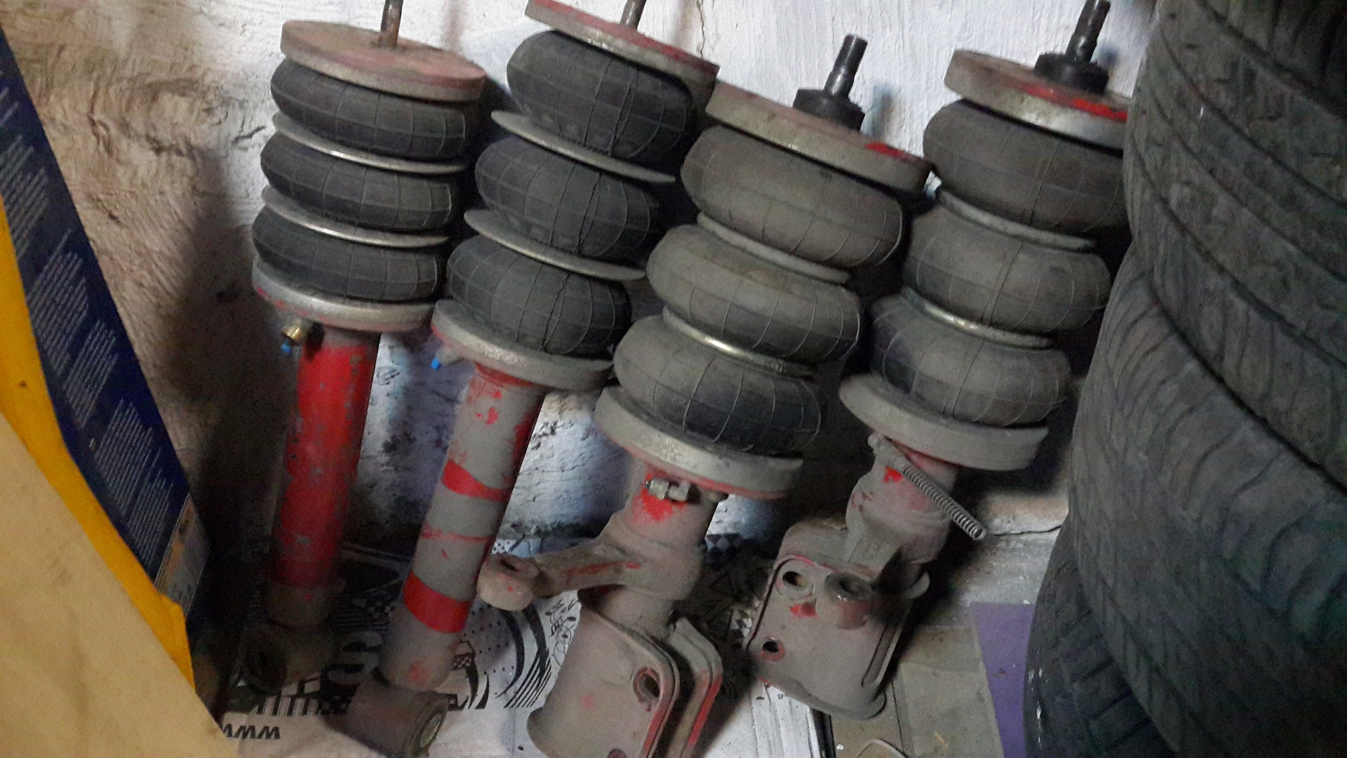 пневмо подвеска ваз 2109. пневмоподвеска форд транзит 7. пневмоподвеска бу. Air ride пневмоподвеска. опель астра h пневмоподвеска.