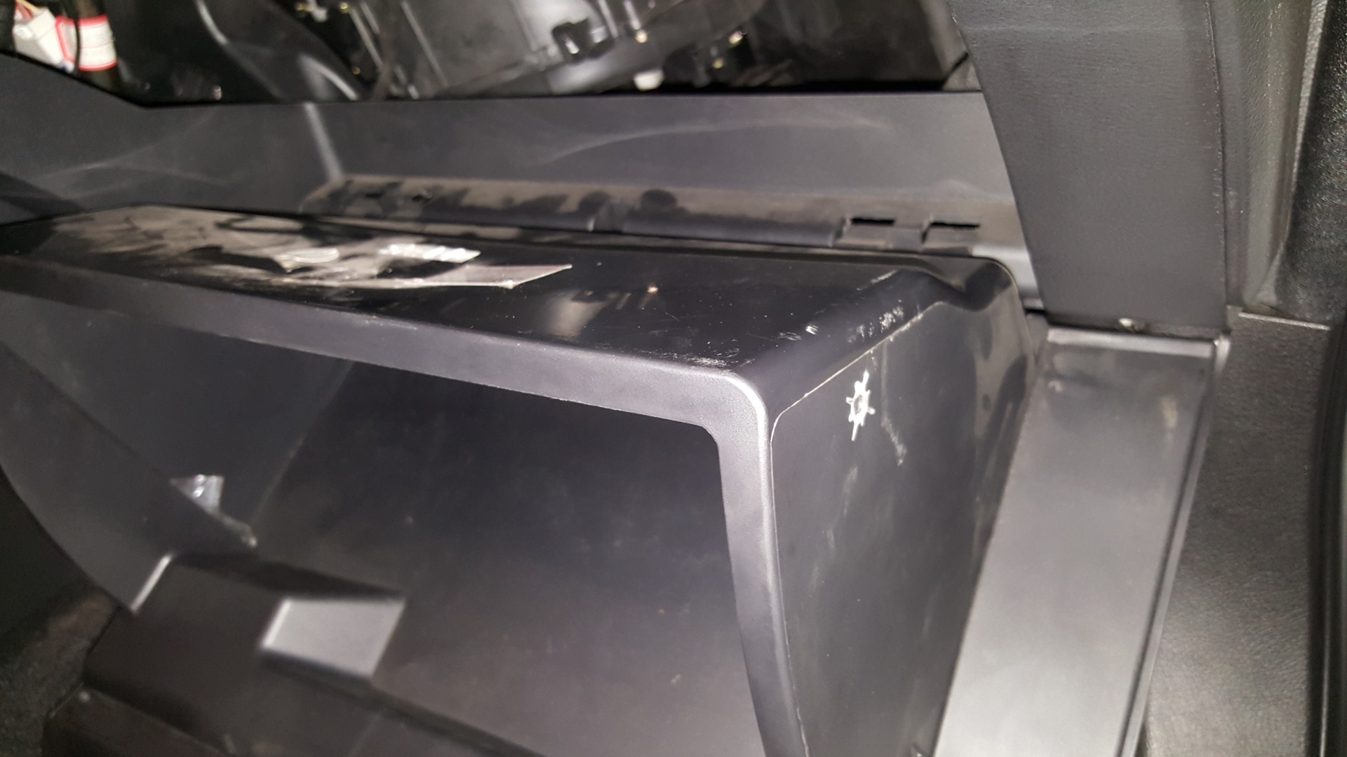 4. Снятие "бардачка" — Lifan 720, 1,8 л, 2014 года | своими руками | DRIVE2