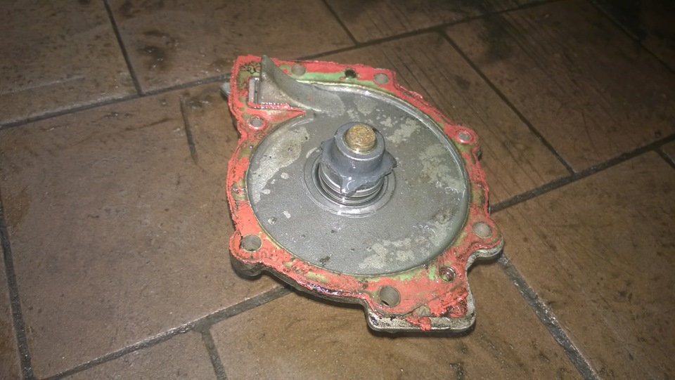 помпа курильщика — Volvo S80 (1G)