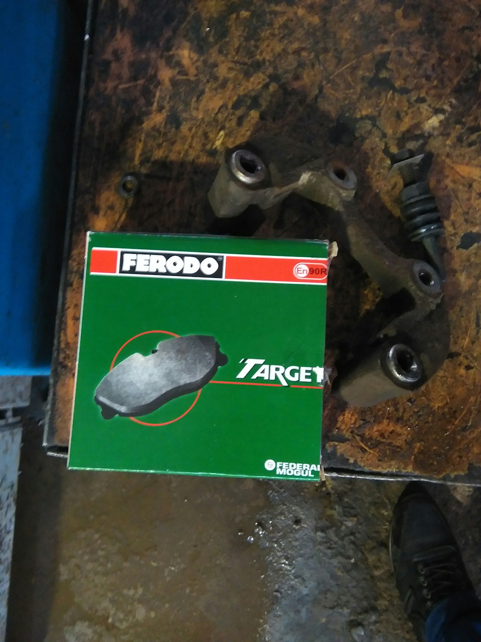 Непонятный звук при ударе по колесу — Lada 2114, 1,6 л, 2008 года ...