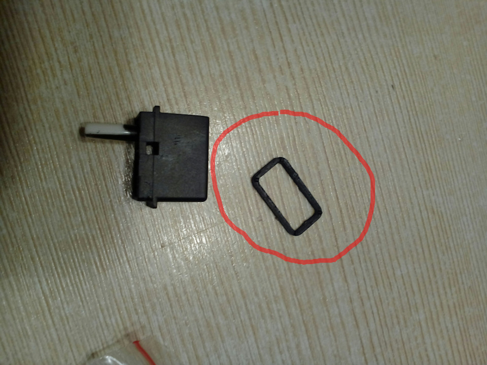 Доп.кнопка в блок ЭСП — Lada Приора хэтчбек, 1,6 л, 2011 года | своими ...