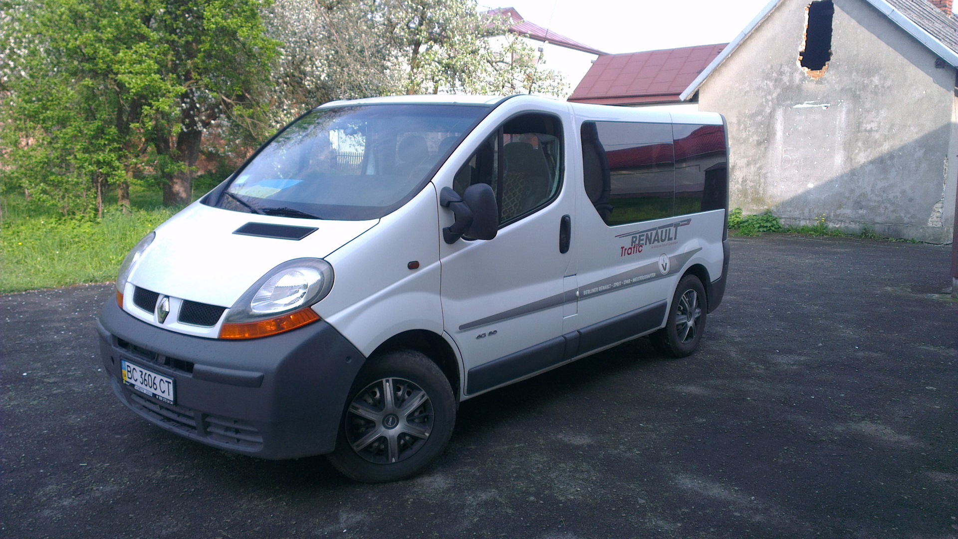 Купить Renault Trafic Б У