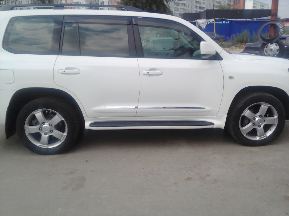 лопнула спица — Toyota Land Cruiser 200, 4,7 л., 2010 года | колёсные ...