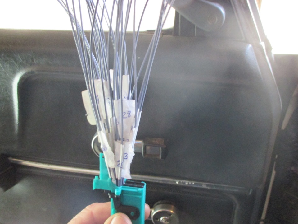 Панель от гранты Ч 2. Щиток приборов и кнопка аварийки. — ИЖ 2715, 1,5 ...