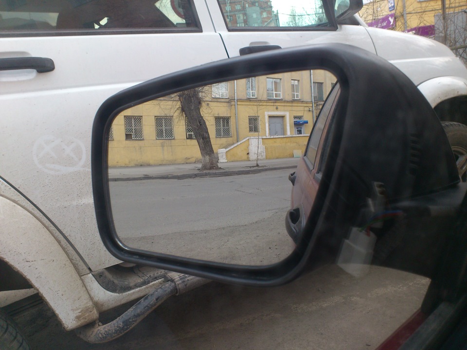 Меняем стандартные зеркала на приоровские — Lada 2111, 1,5 л, 2001 года ...