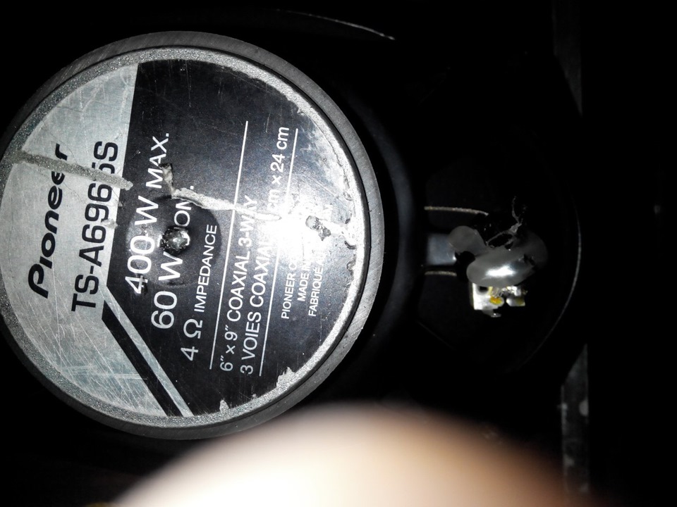 Хрипят динамики — DRIVE2