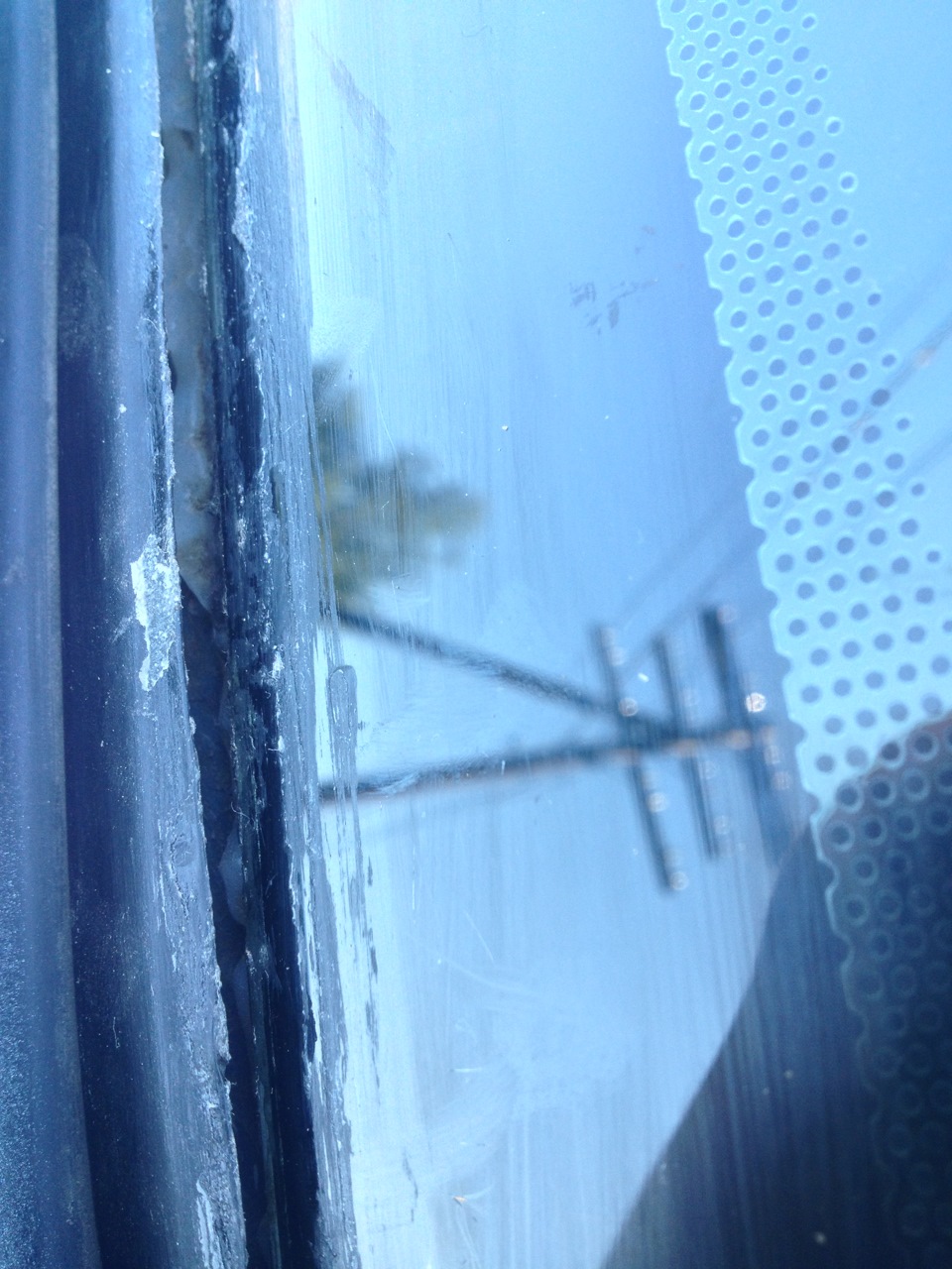 Как приклеить нижнюю резинку на заднем стекле — Сообщество «Mitsubishi ...