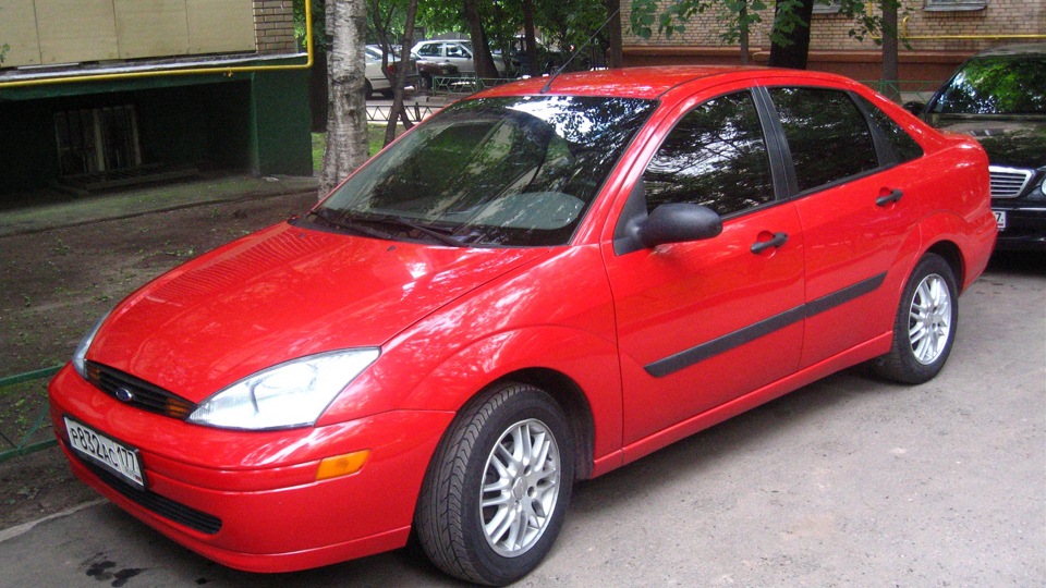 Ford Focus 2 2006 красный