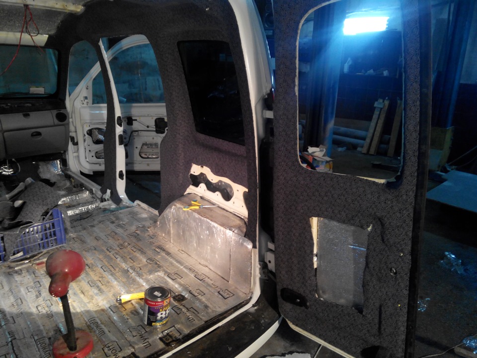 Обшивка салона велюром — Renault Kangoo (1G), 1,5 л, 2005 года ...