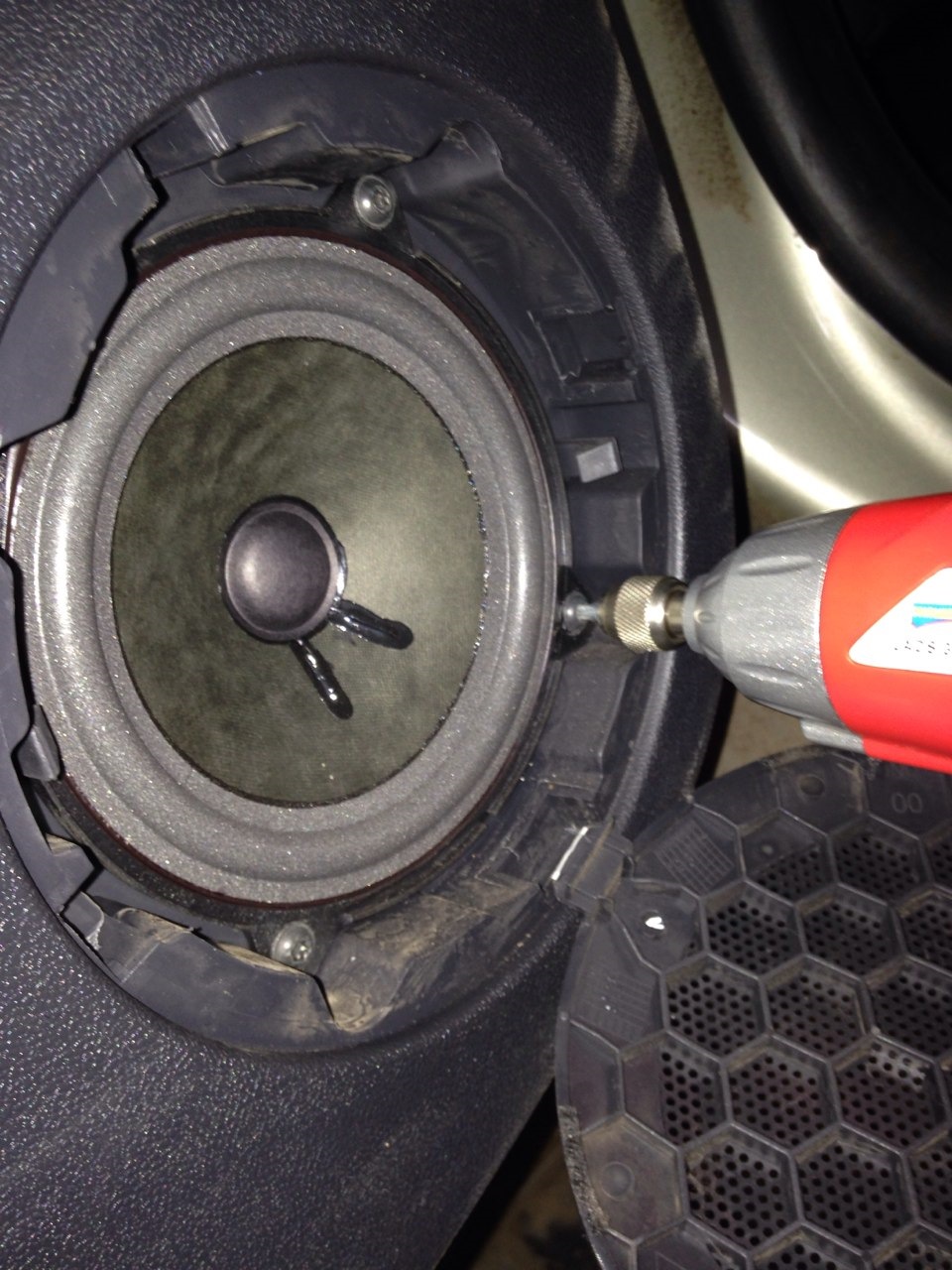 Замена штатной акустики. — DRIVE2