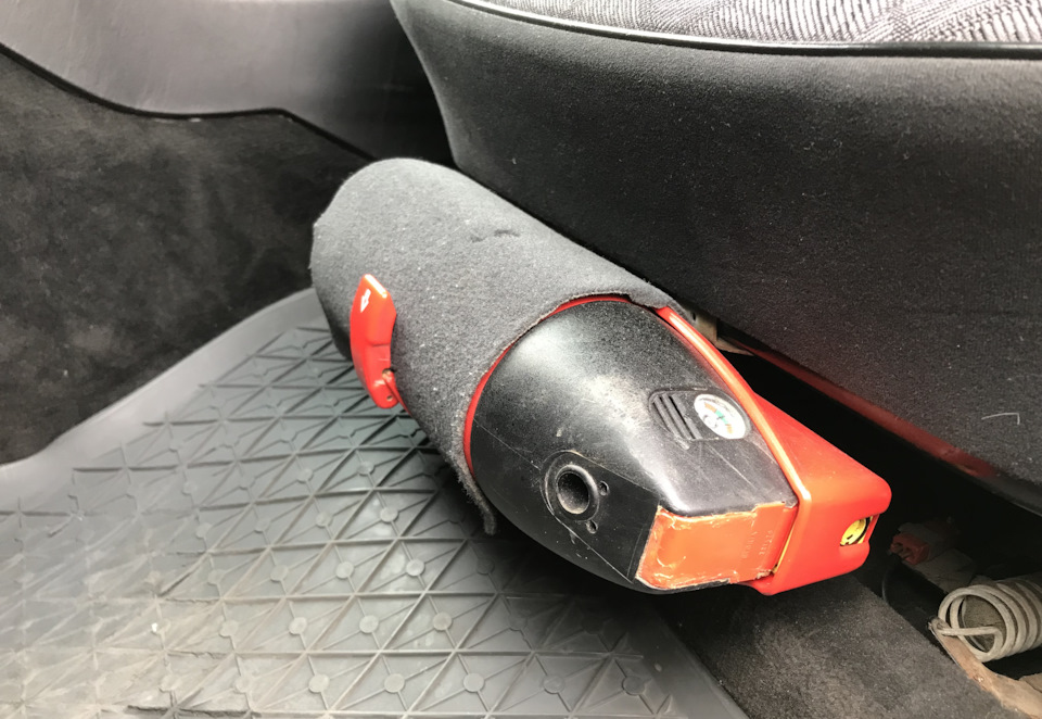 Заменил держатель огнетушителя GLORIA — Mercedes-Benz E-class (W124), 2 ...