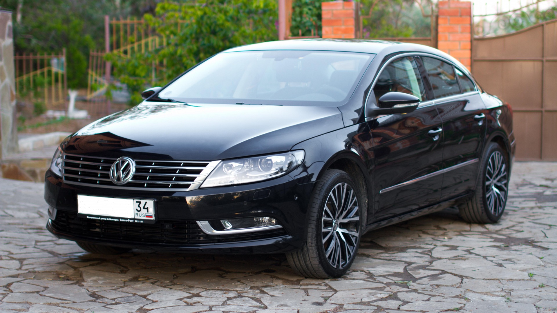 VW Passat cc Black