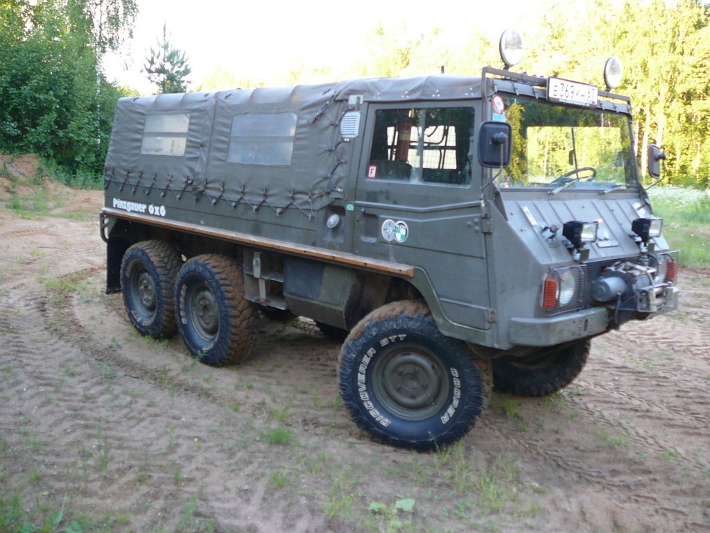 Пинзгаурер 6x6