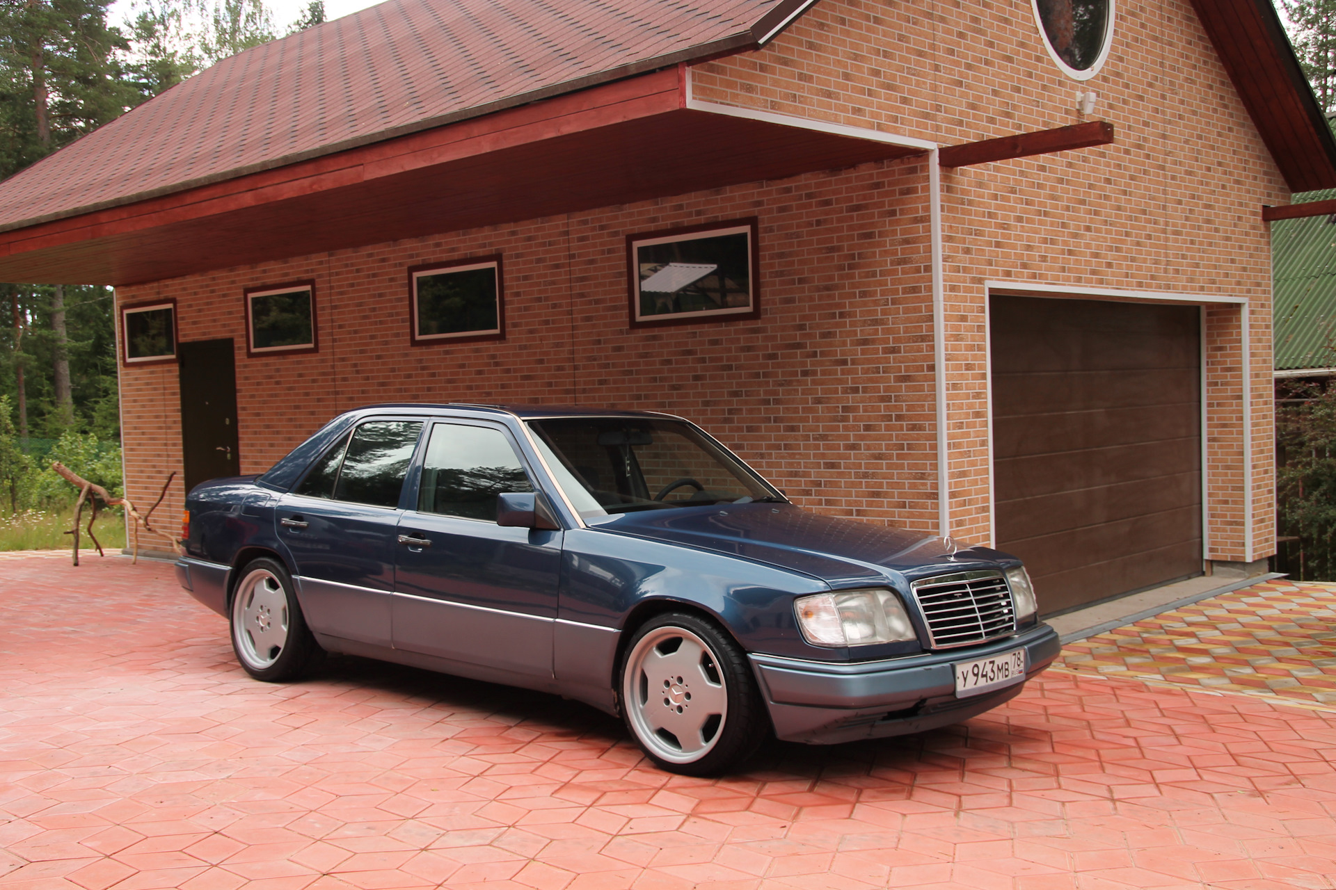 Mercedes 1992. Мерс 1992. Мерседес 1992. E class 1992. Mercedes 1992 a class.