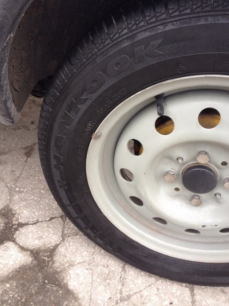 20) Летняя резина Hankook 175/70 R14 — Lada 21093i, 1,5 л, 2001 года ...