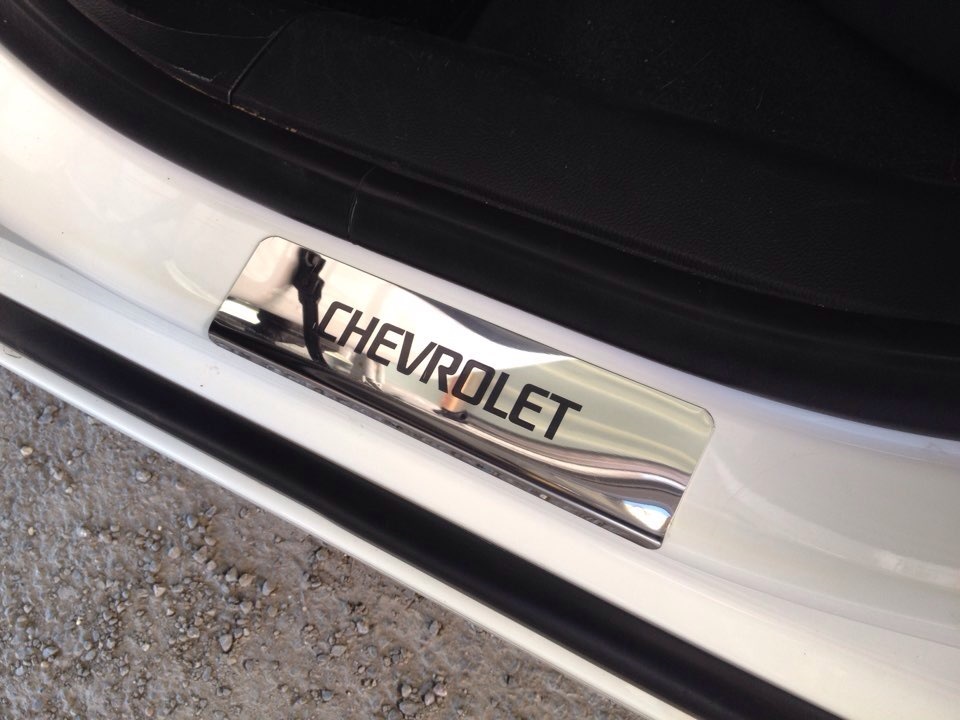 Накладки на пороги — Chevrolet Cruze (1G), 1,6 л, 2012 года | просто ...