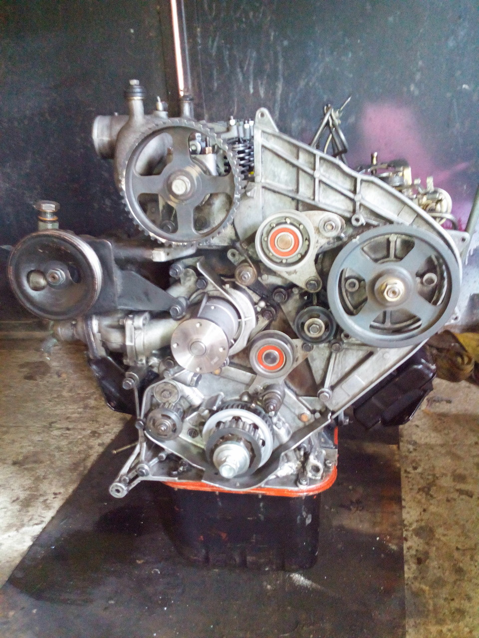 4d56t. Двигатель хендай портер 2. Шкив коленвала d4bh хендай терракан 2. Хендай 4d56. 4d56 двигатель хендай.