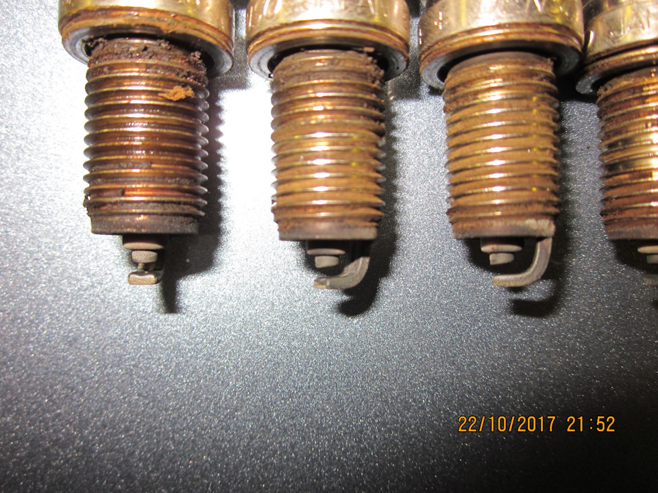 Зазоры уплыли с 0,85мм до 1,0мм. Крайний раз заправлялся АИ-95. — Daewoo Gentra