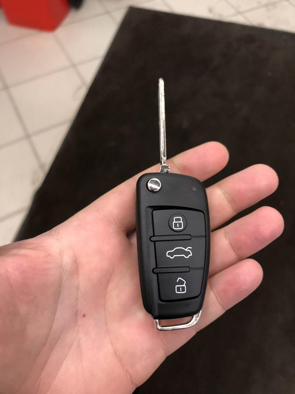 Выкидной ключ AUDI — Hyundai Sonata IV (EF), 2,5 л, 2005 года ...