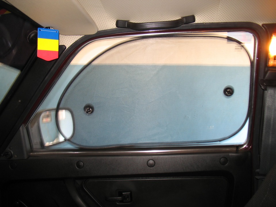 Противосолнечные экраны на передние окна. — Lada 4x4 3D, 1,7 л, 2011 ...