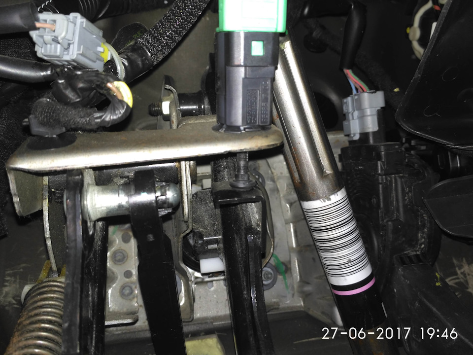 #39 причина неисправности стоп сигналов на Пежо 308 — Peugeot 308 (1G ...