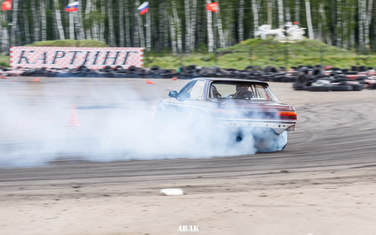 Дрифт москва цены. Дрифт на Москве реке. Дрифт Москва. Москва дрифт дом. Drift in Moscow.