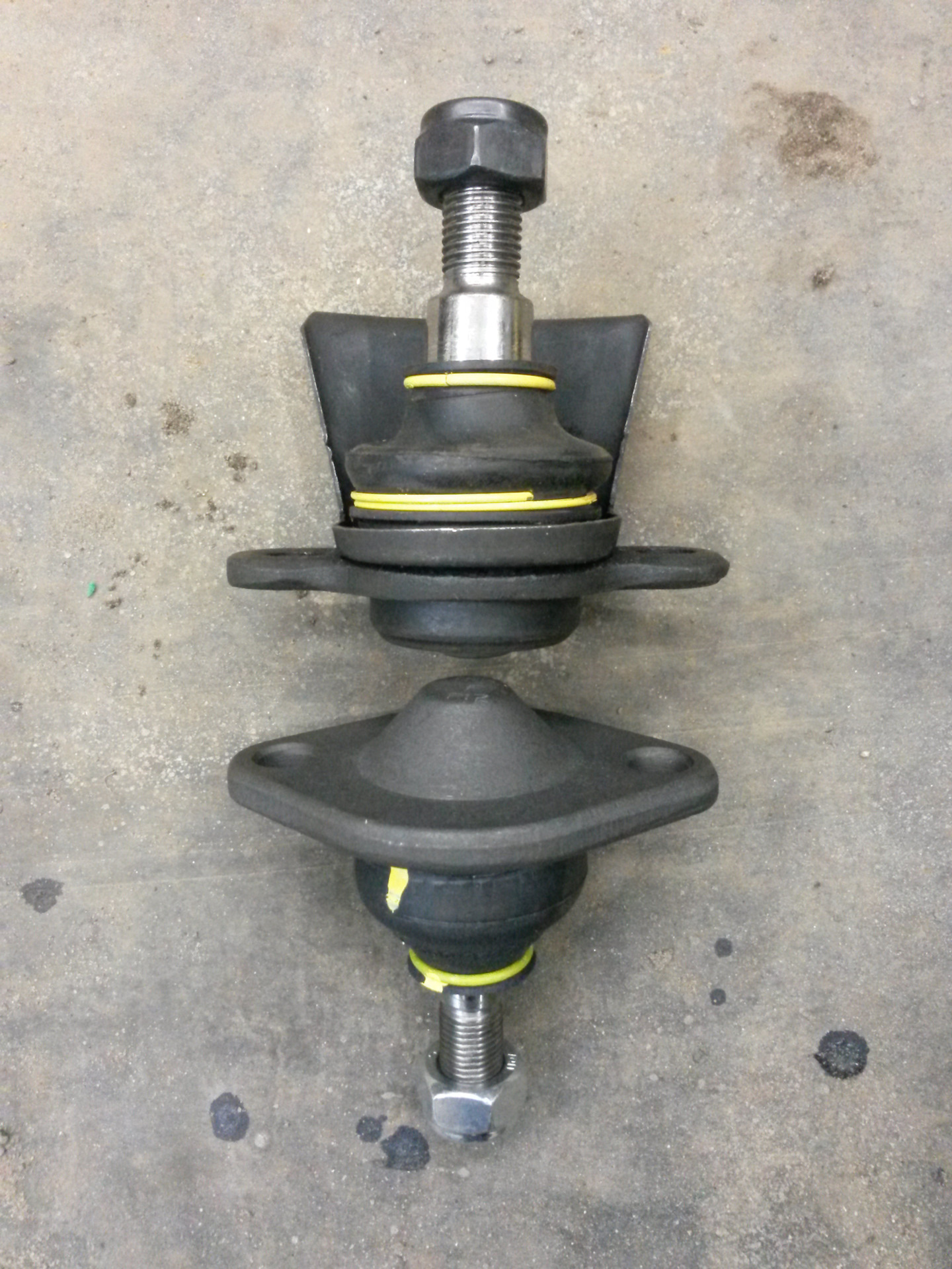 Шаровая иж ода 2126. Шаровая ока. Шаровая опора ода. Шаровая опора ода. Шаровая опора ода 2126.