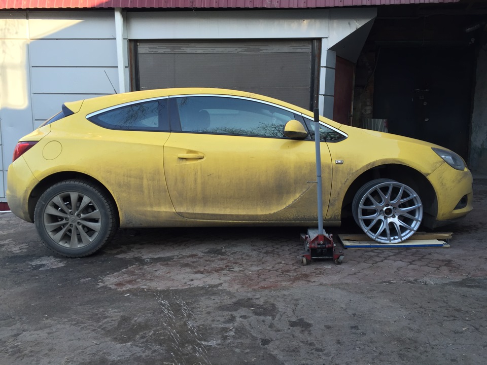 Opel Astra j GTC габариты