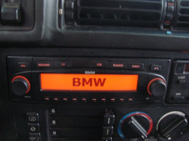 Магнитола е34. Магнитола БМВ е34. BMW e34 штатная CD магнитола. Андроид магнитола в БМВ е34. Becker BM 24 магнитола е39.