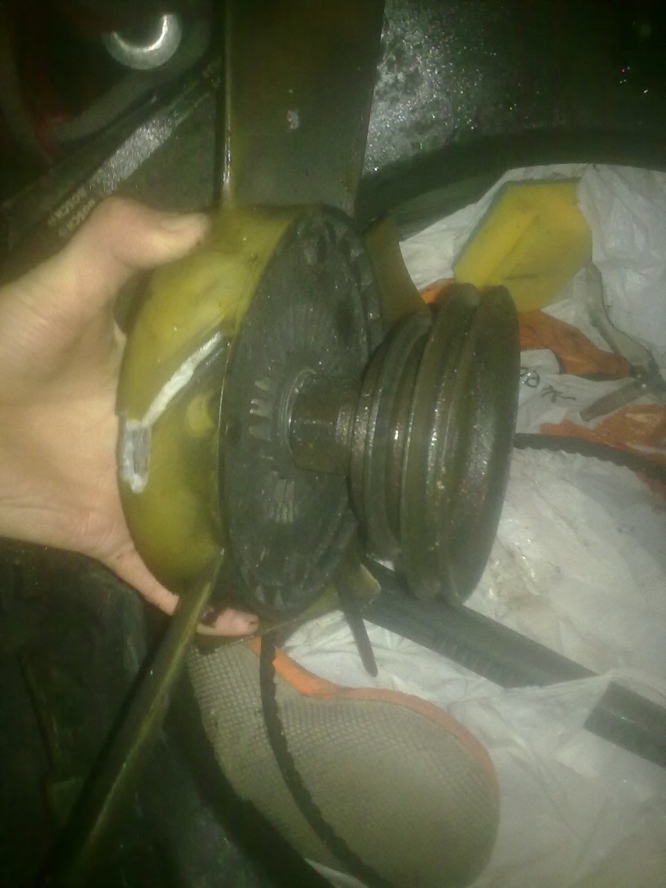 Поломка водяного насоса и переход на электровентилятор — Opel Rekord E ...