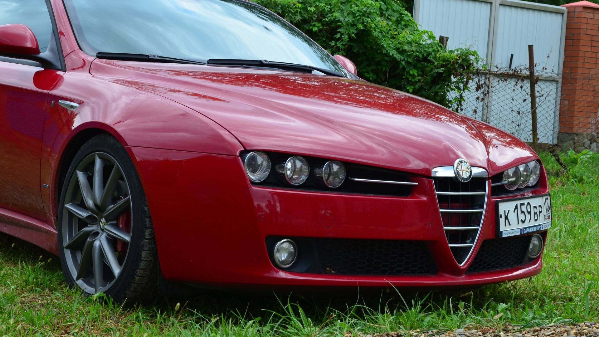 Альфа ромео 159. Alfa Romeo 159 Rosso. Alfa Romeo 159 синяя. Alfa Romeo 159 голубая. Альфа Ромео 159 красная.