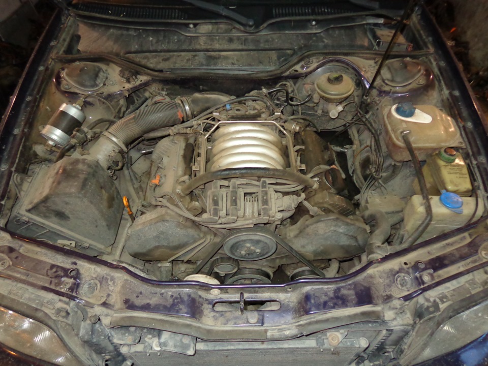 Замена гидронатяжителя цепи — Audi A6 (C4), 2,8 л, 1997 года | визит на ...