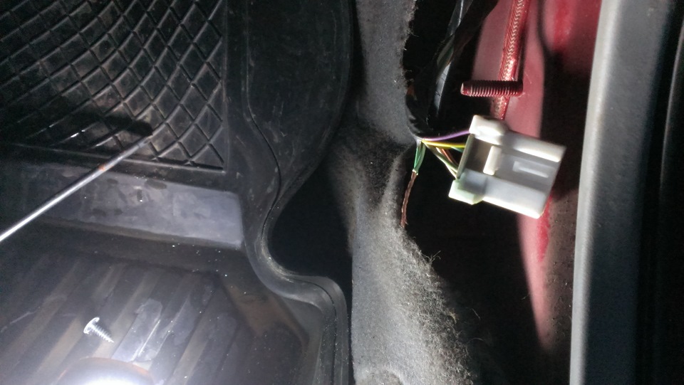 Решение проблемы (не закрываются замки с брелка сигнализации ...