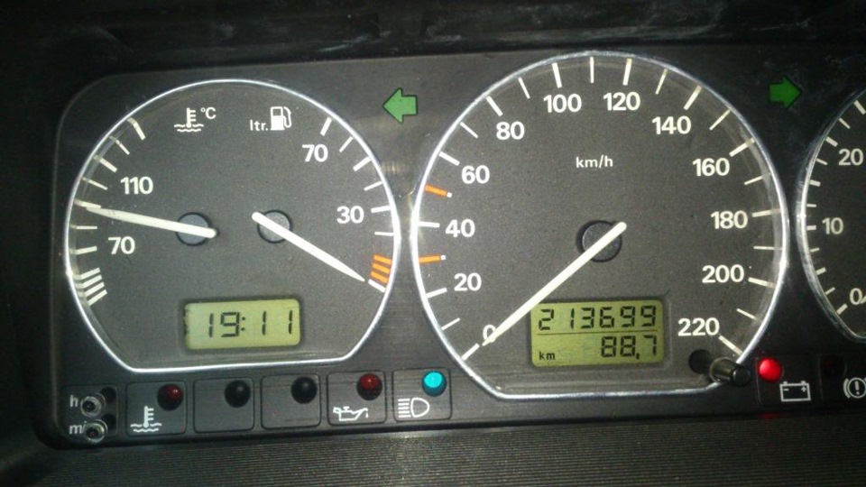 Самовольно моргает и горит дальний свет при езде =( — Volkswagen Passat ...