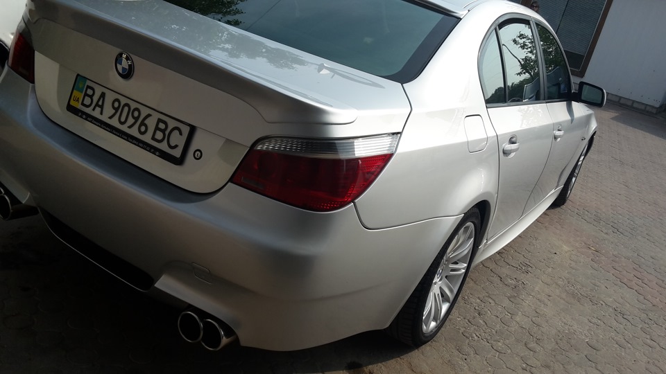 BMW e60 Trunk Spoiler