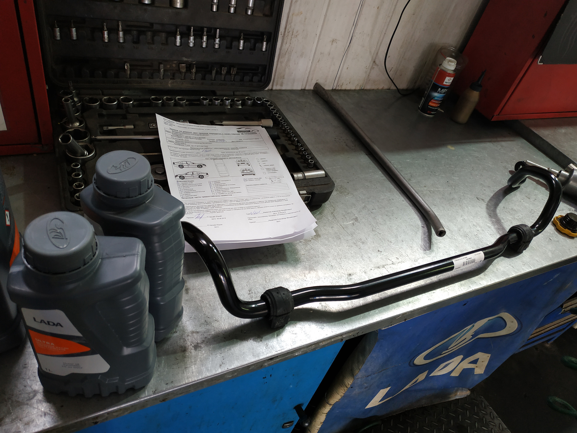 Замена стабилизатора поперечной устойчивости. — Lada Vesta SW Cross, 1 ...