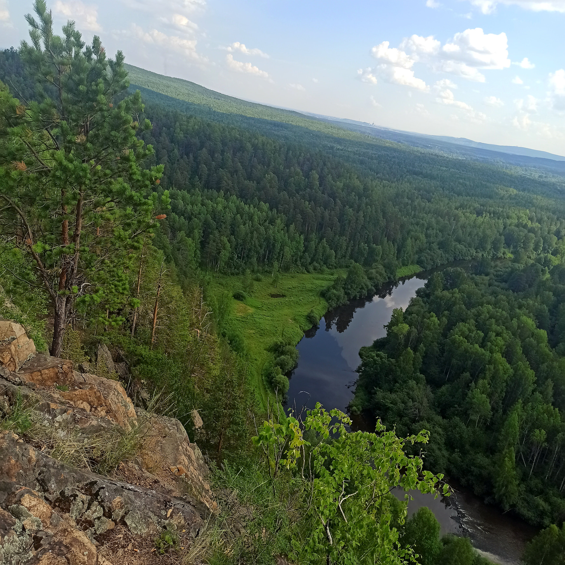 Медведь камень на реке тагил фото