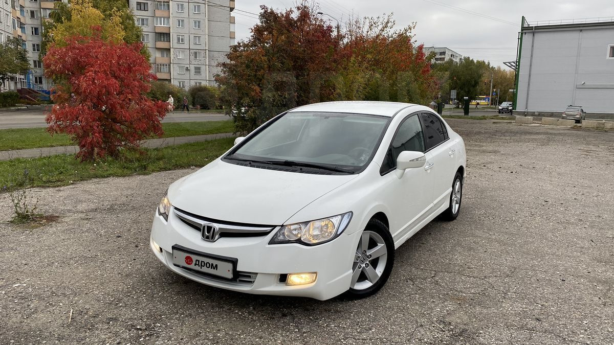 Honda Civic 4D (8G) 1.8 бензиновый 2008 | 1.8 AT на DRIVE2