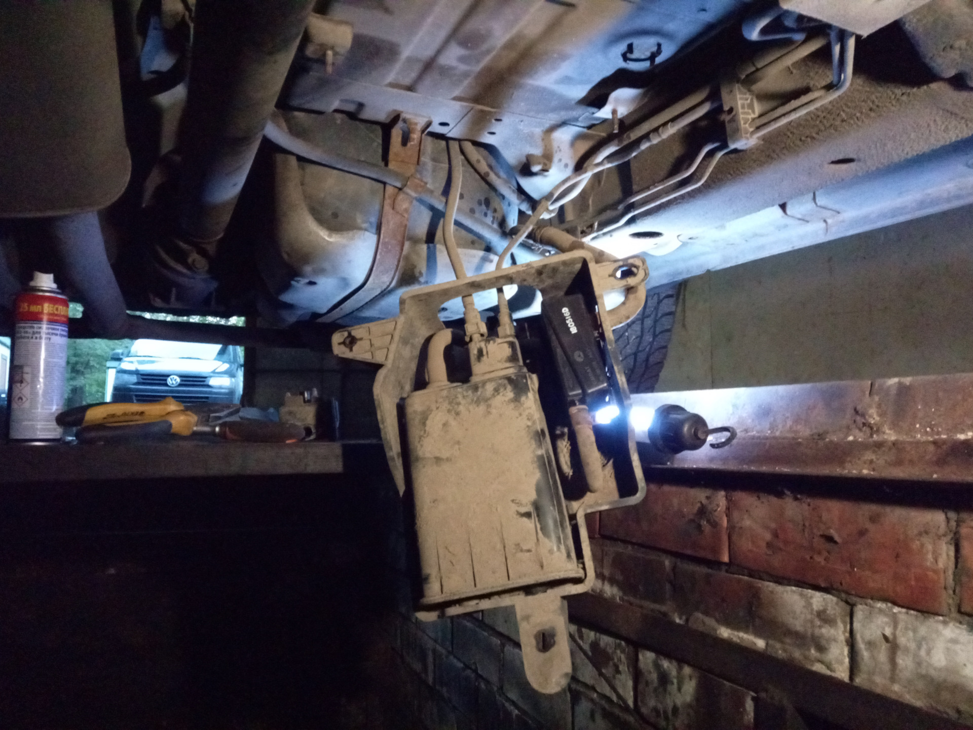 Фильтр абсорбера — Chevrolet Captiva (1G), 2,4 л, 2008 года | своими ...