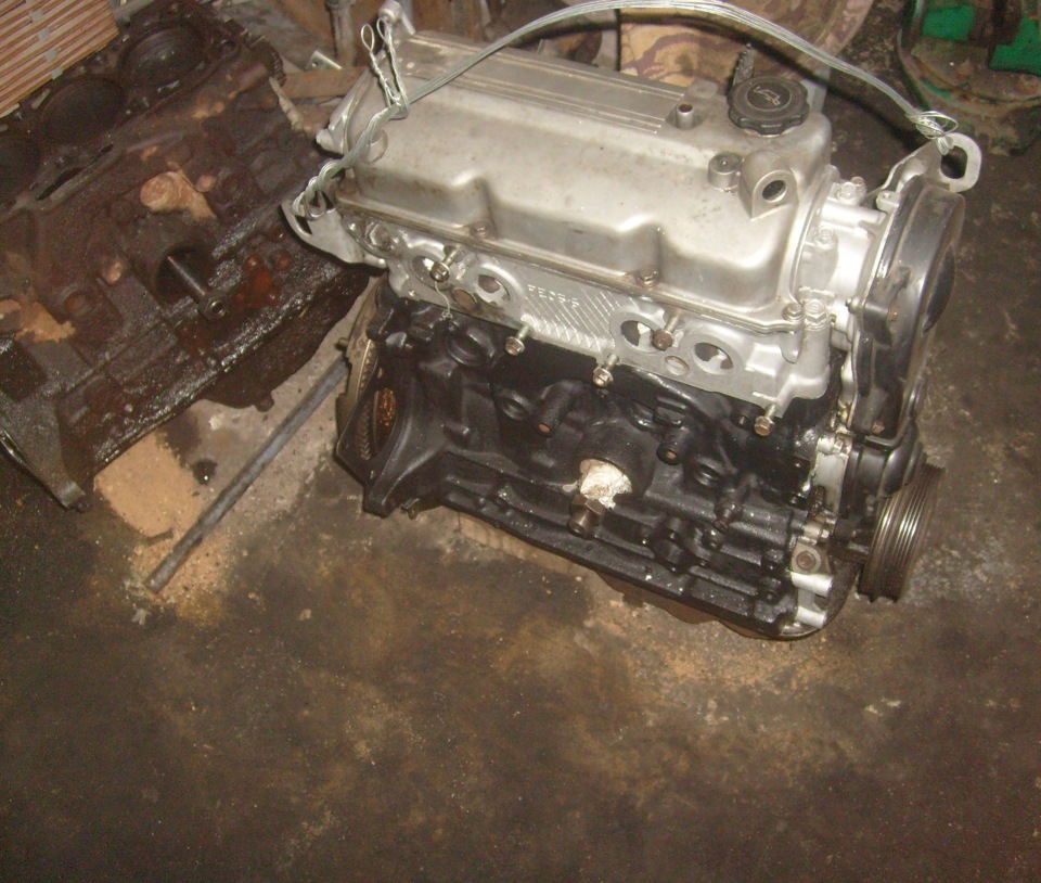 Купить двигателя мазда 626. Мазда 626 8 клапанный 2.0. Мазда 626 8 клапанный мотор. Mazda 626 2.0 16v. Двигатель Мазда 626 2.4.